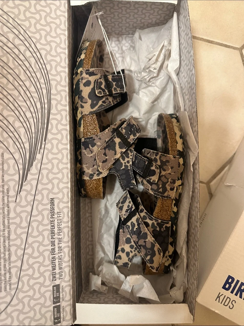 BIRKENSTOCK NEW YORK KIDS TEX, CAMO KHAKI SIZE C8